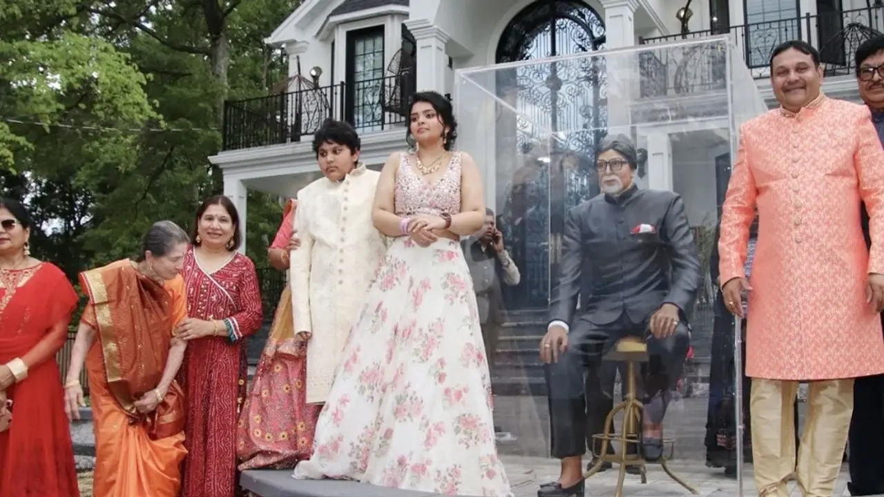 ৬০ লাখ রুপি দিয়ে বাড়িতে অমিতাভের মূর্তি বসালেন ভক্ত!