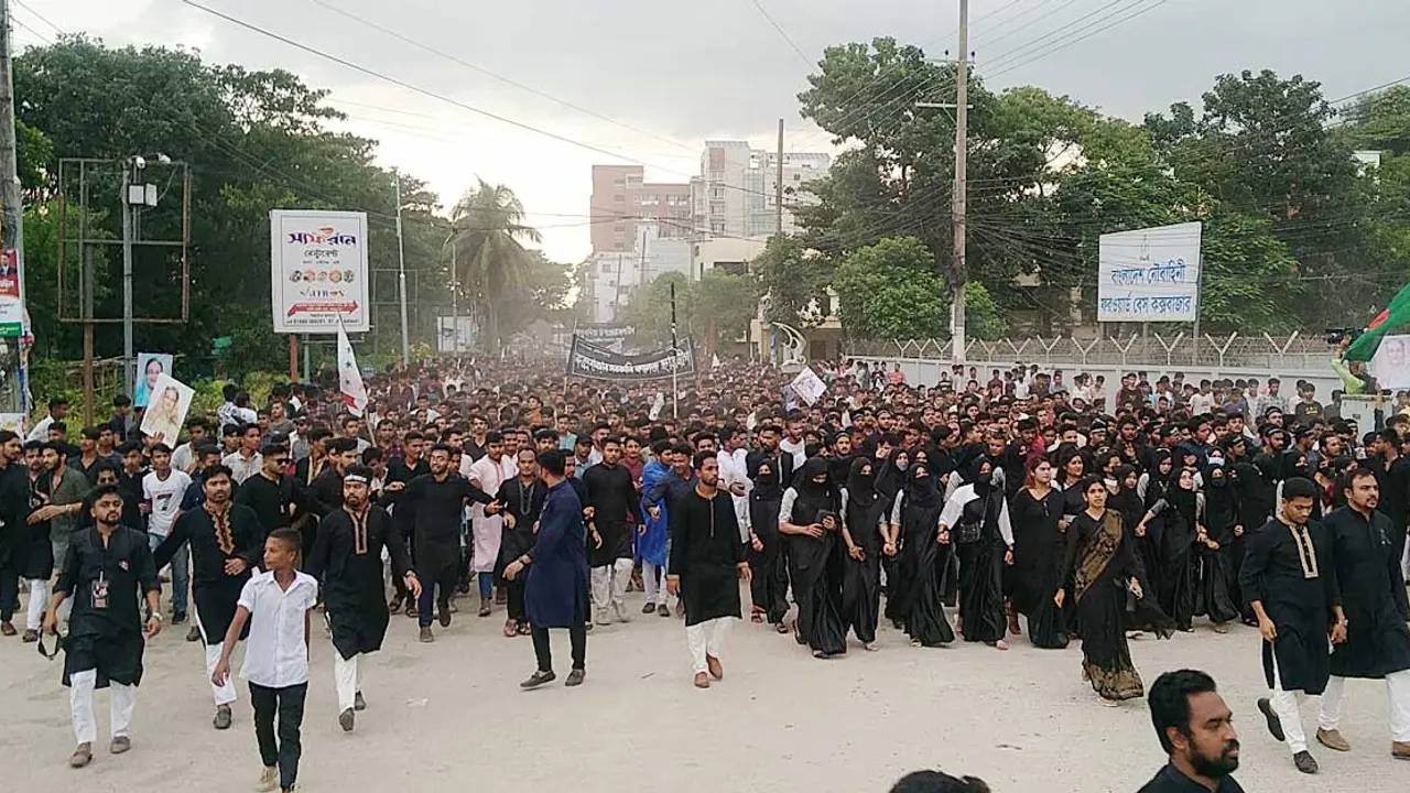 ছাত্রলীগের শোক র্যালিতে জনতার ঢল