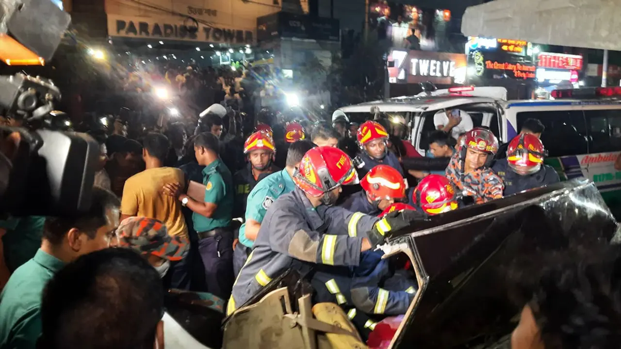 উত্তরার ঘটনায় তদন্ত কমিটি, প্রতিবেদন দিতে হবে সকালের মধ্যে
