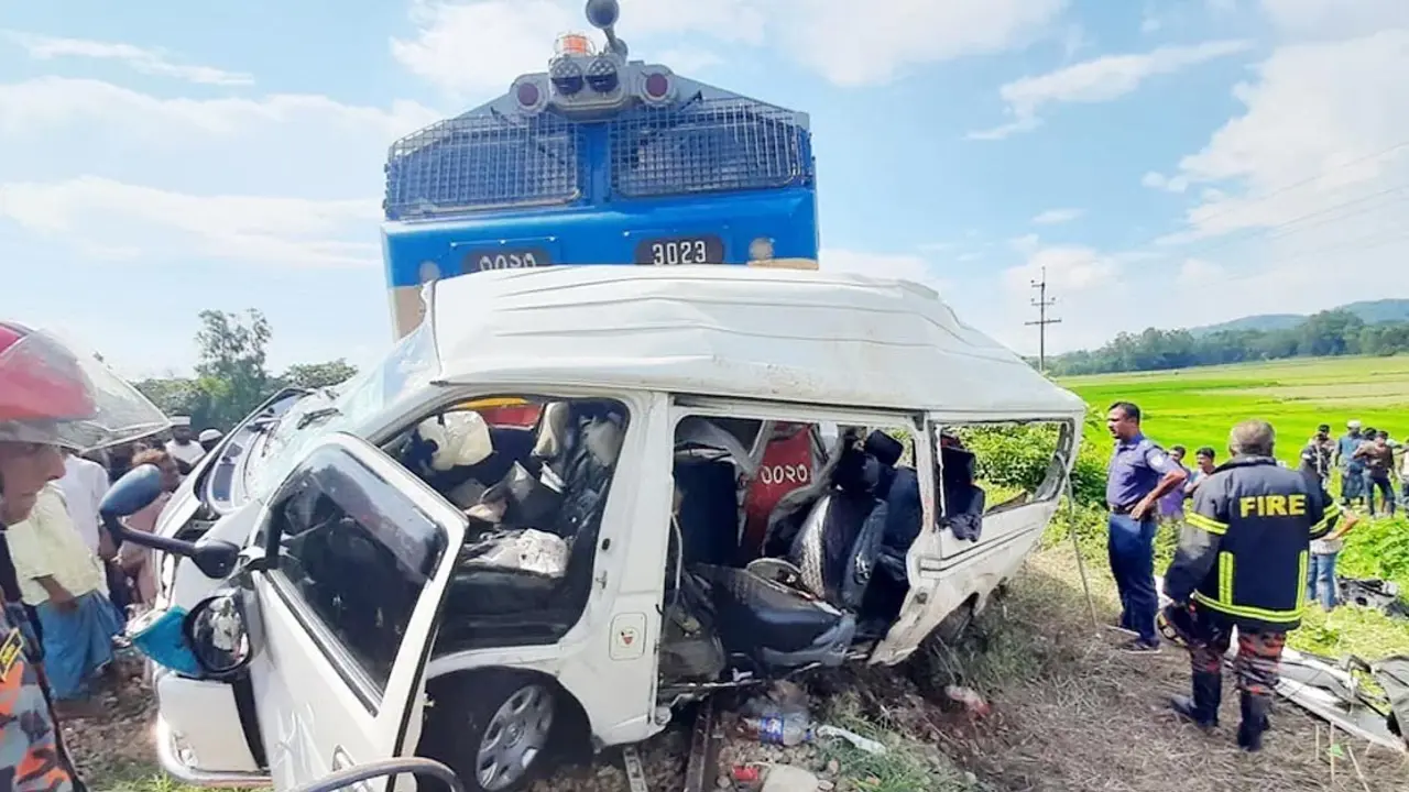 লেভেল ক্রসিংয়ে স্বয়ংক্রিয় অ্যালার্ম ব্যবস্থাসহ ১১ সুপারিশ কমিটির
