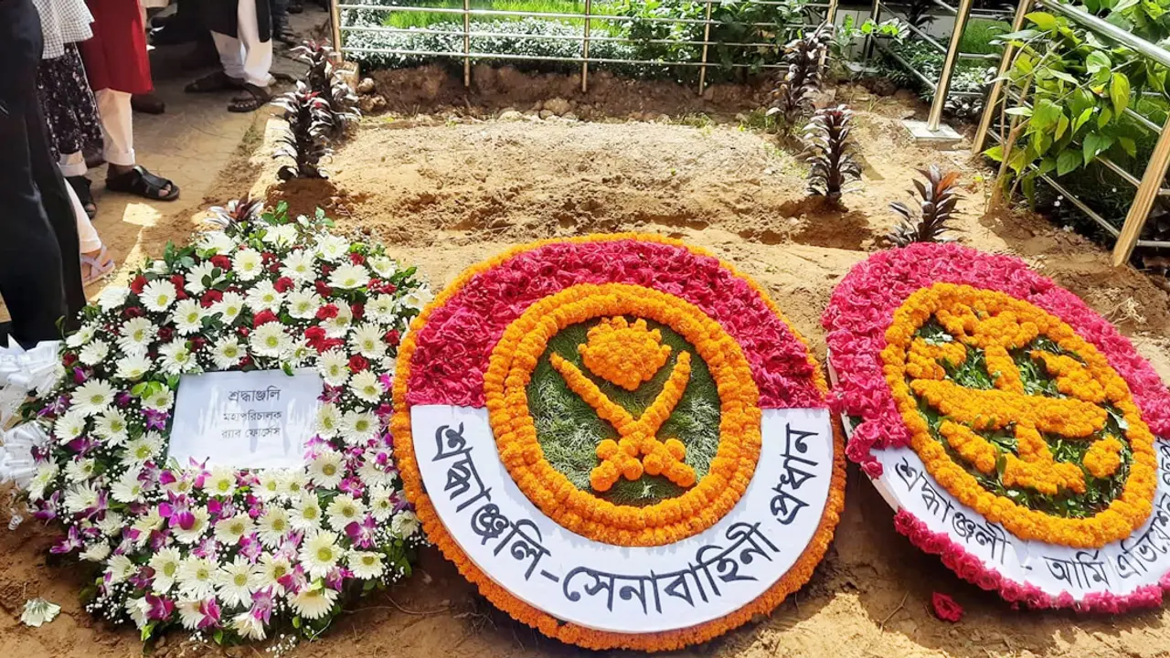 চিরনিদ্রায় শায়িত হলেন লে. কর্নেল ইসমাইল