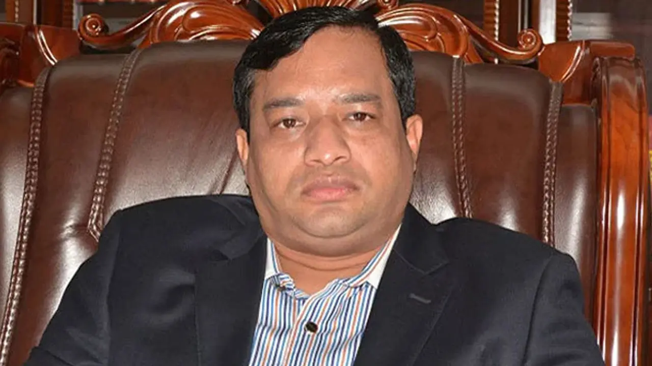 বরখাস্ত মেয়র জাহাঙ্গীর আলমের ৭ মামলায় জামিন হাইকোর্টে