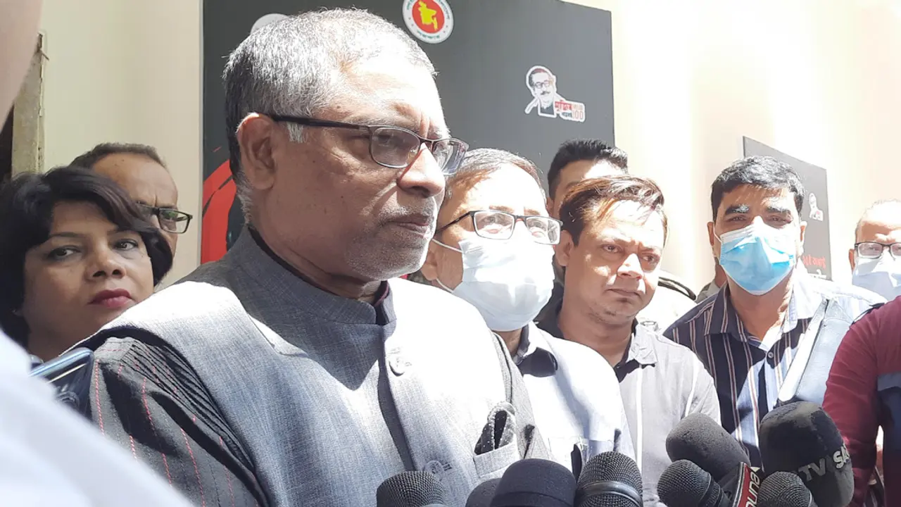 শিক্ষাপ্রতিষ্ঠানেই টিকা পাবে শিশুরা : স্বাস্থ্যমন্ত্রী