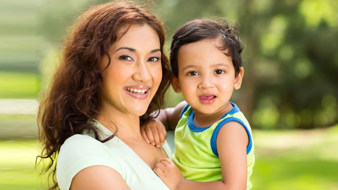 শিশুকে বুকের দুধ দেওয়া বন্ধ করবেন যেভাবে
