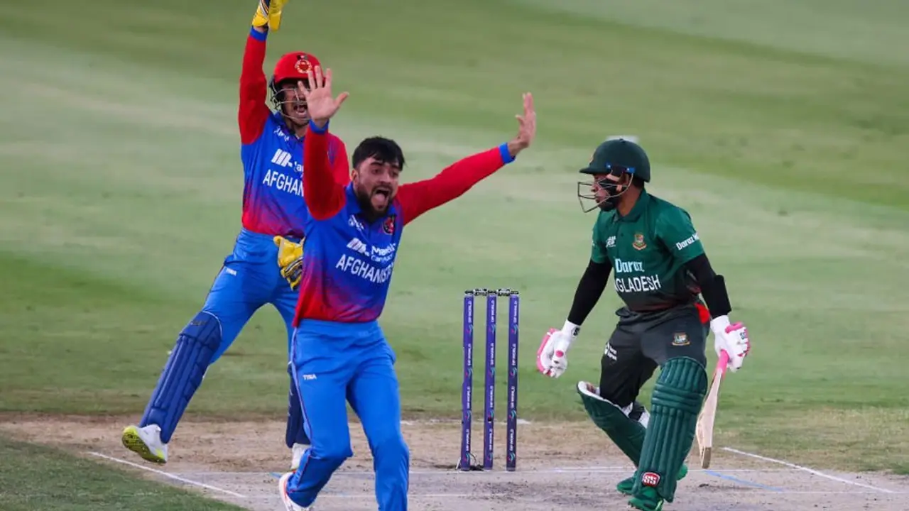 আফগান স্পিন ভেলকি সামলে বাংলাদেশের ১২৭