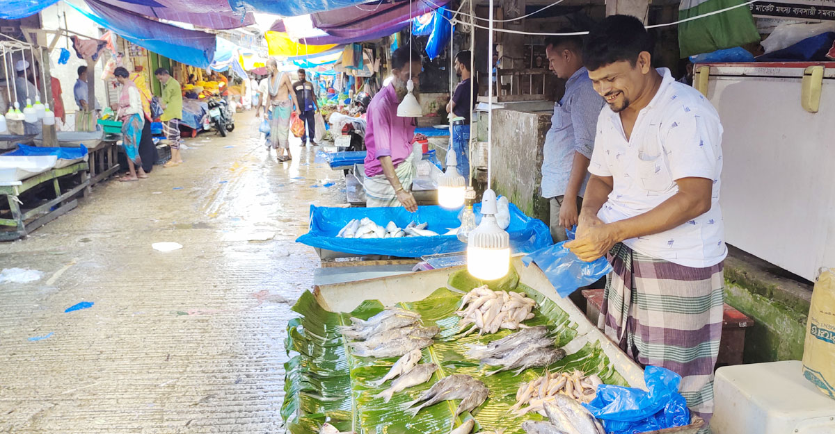 Dhaka post