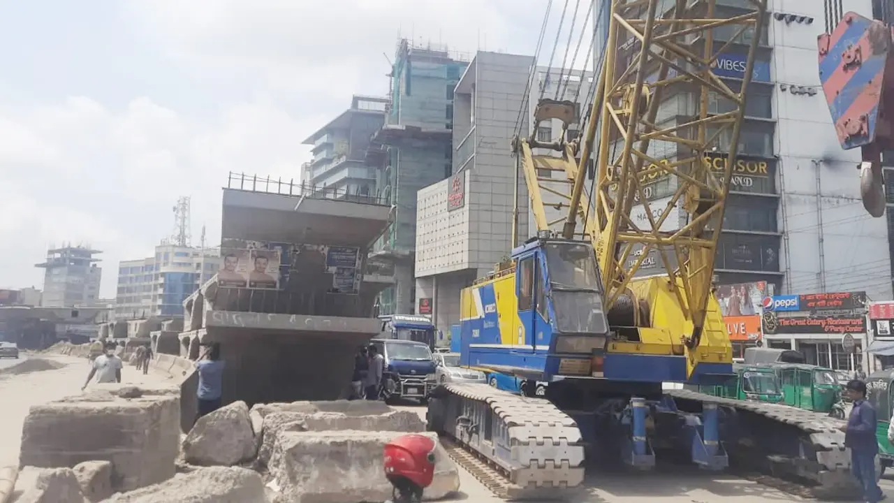 নিরাপত্তার বালাই নেই বিআরটি প্রকল্পে
