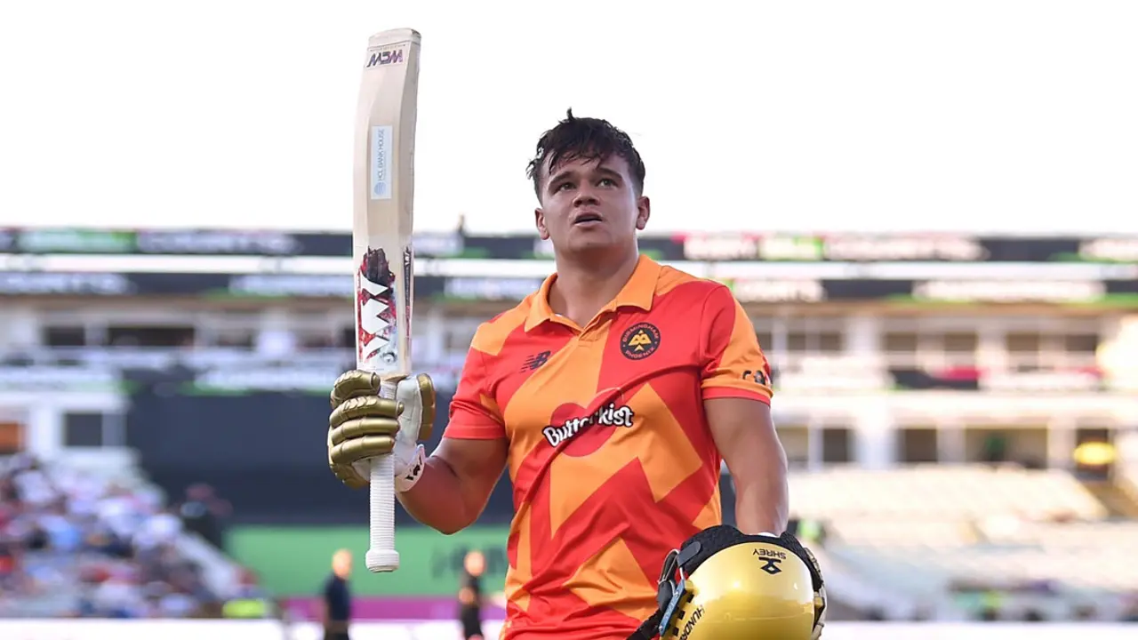 ১০০ বলের খেলায় সেঞ্চুরি, ইতিহাসের পাতায় স্মিড