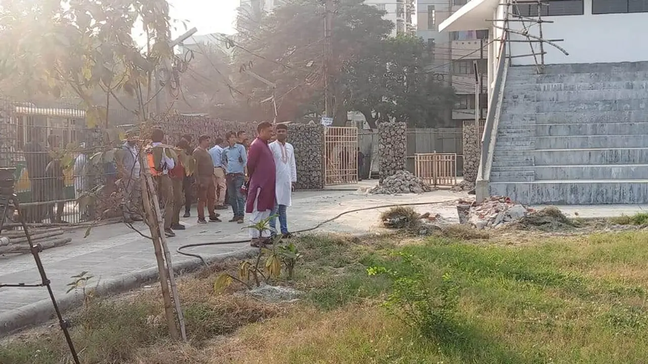 গোলাপবাগ মাঠ পরিদর্শনে ডিএমপি কমিশনার