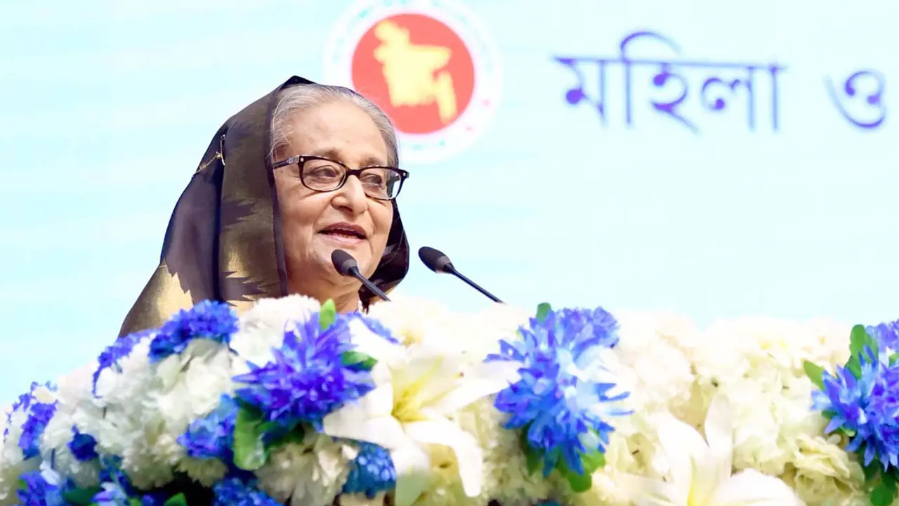 নারী জাগরণের মধ্যেই সমৃদ্ধ বাংলাদেশ গড়তে হবে : প্রধানমন্ত্রী