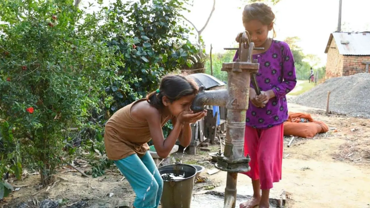 আর্সেনিক-দূষিত পানিতে শিশুদের মধ্যে অপ্রতিরোধী অ্যান্টিবায়োটিক