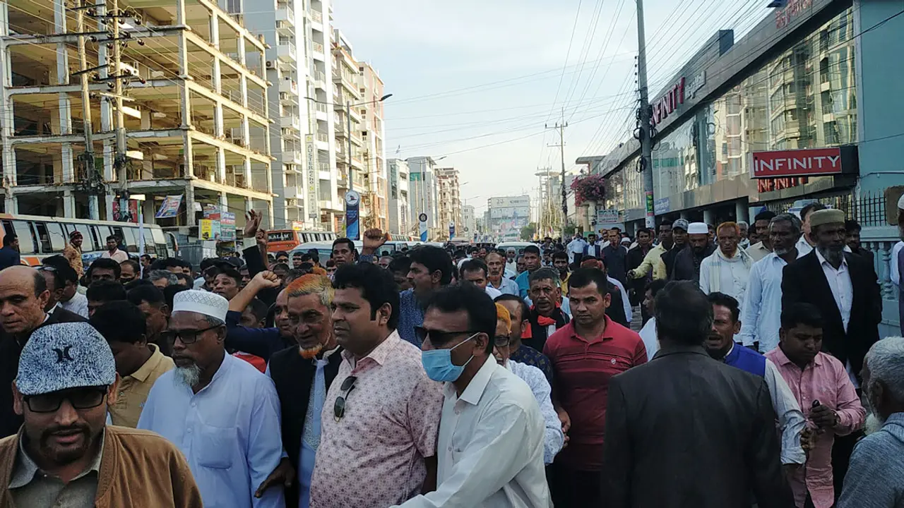 ভোর হতেই প্রধানমন্ত্রীর জনসভায় যোগ দিতে নেতাকর্মীদের ঢল