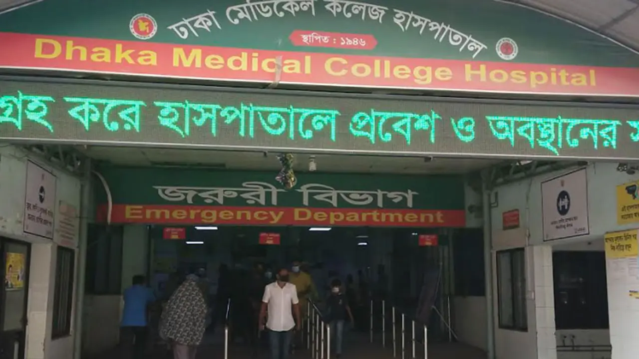 চলন্ত বাসে অজ্ঞান পার্টির খপ্পরে এক ব্যক্তি