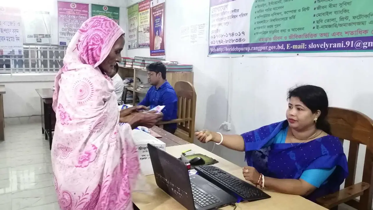 ডিজিটাল সেন্টার বদলে দিয়েছে লাভলী রানির জীবনের গল্প
