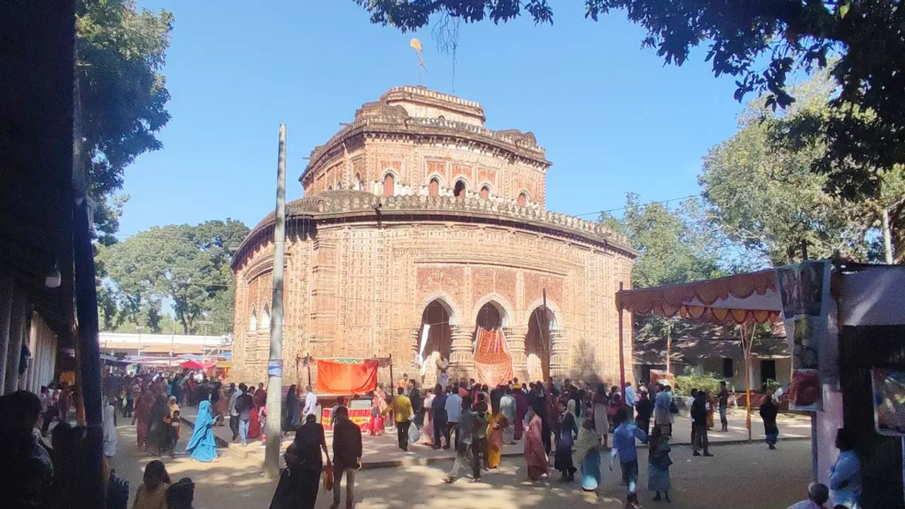 পোড়ামাটি স্থাপত্যের অন্যতম নিদর্শন কান্তজিউ মন্দির