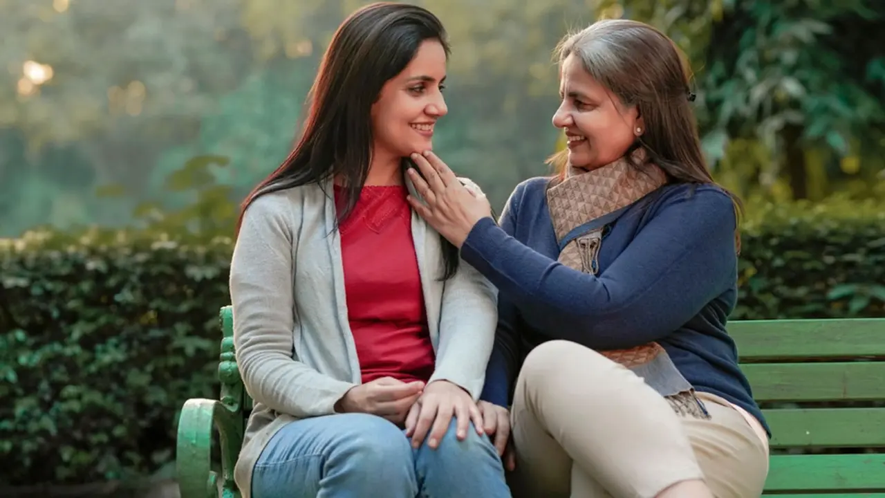 প্রেমিকের পরিবারের মন জয় করবেন যেভাবে