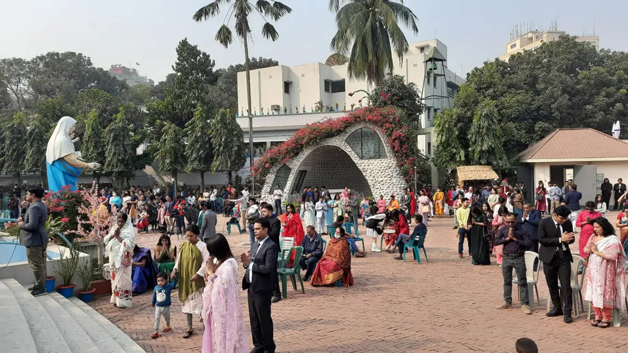 মানুষ মুক্তি, আনন্দ ও স্বাধীনতা লাভ করুক