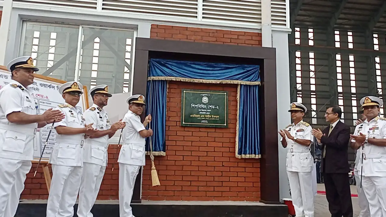 ‘করোনা ও যুদ্ধের কারণে জাহাজ নির্মাণের লক্ষ্যমাত্রা ব্যাহত হয়েছে’