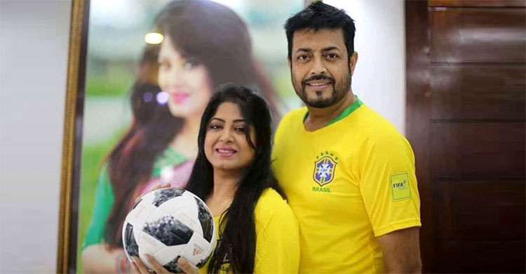 ওমর সানীর স্ত্রী নায়িকা মৌসুমীও ব্রাজিলের সমর্থক