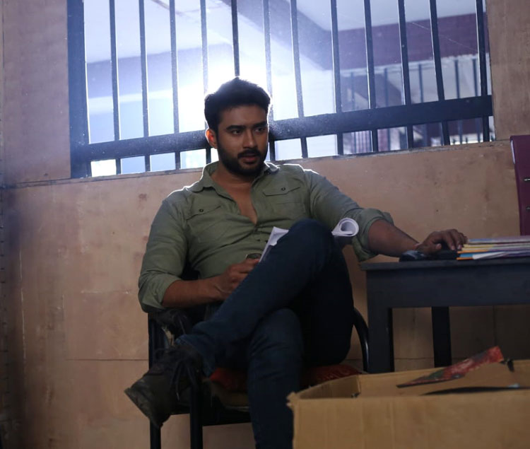 ওয়েব ফিল্মটির একটি দৃশ্যে জিয়াউল রোশান