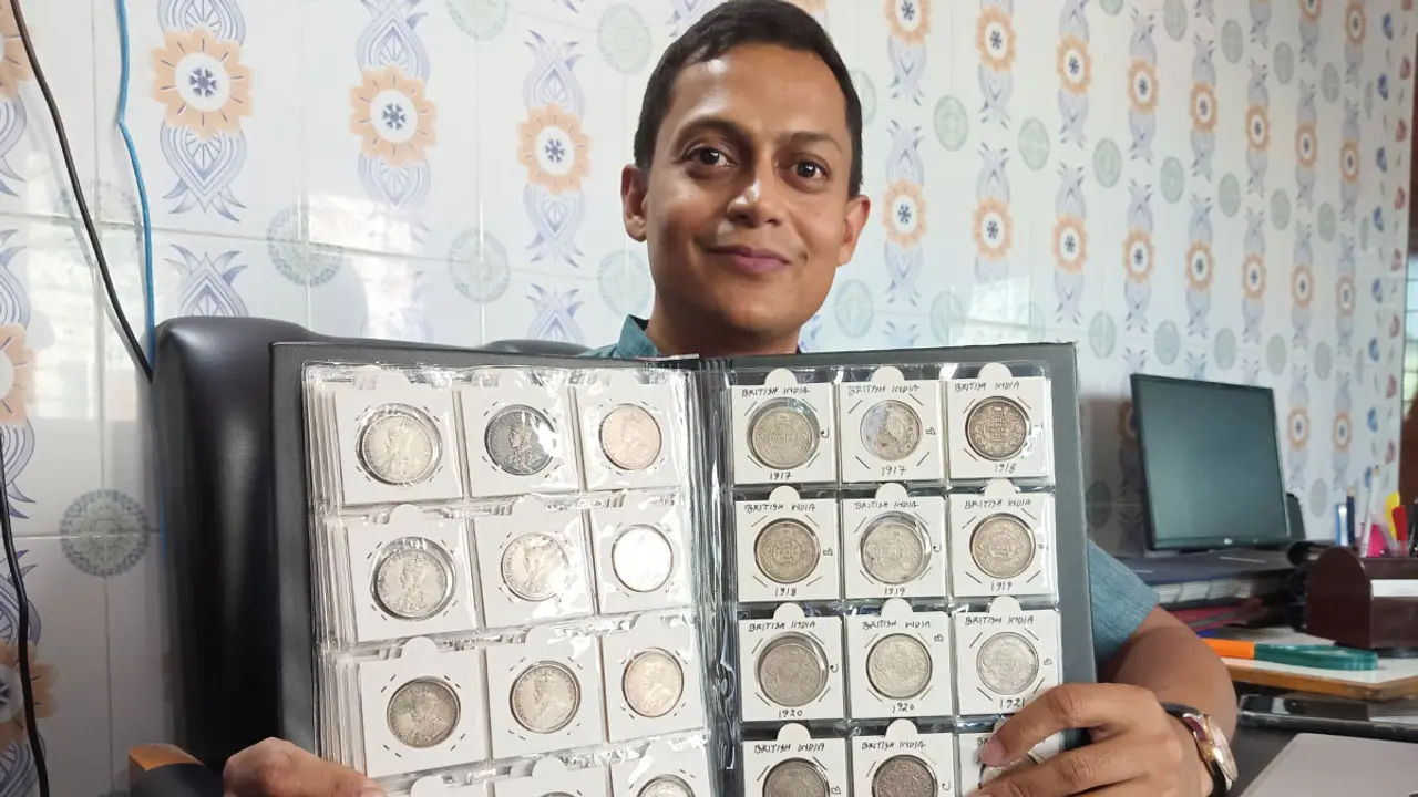 জাকিরের সংগ্রহে সাড়ে ৩ হাজার বছরের পুরোনো কয়েন