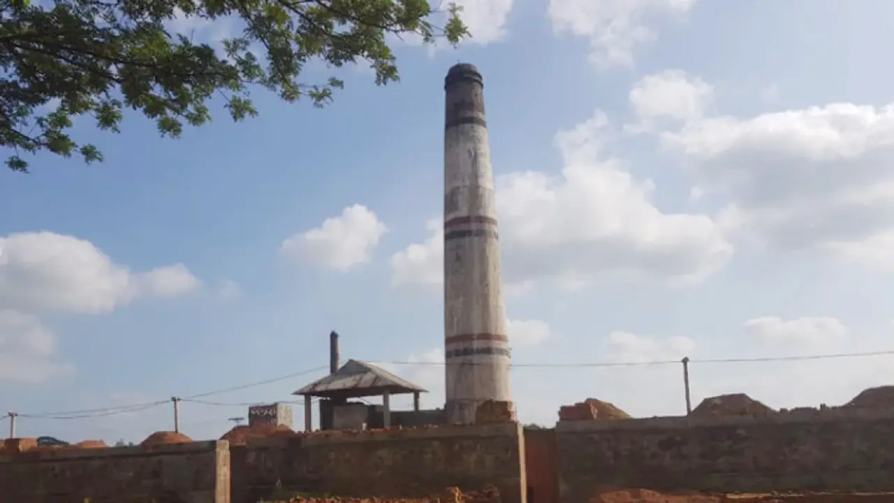 কাউখালীতে ইটভাটার তিন শ্রমিককে অপহরণ