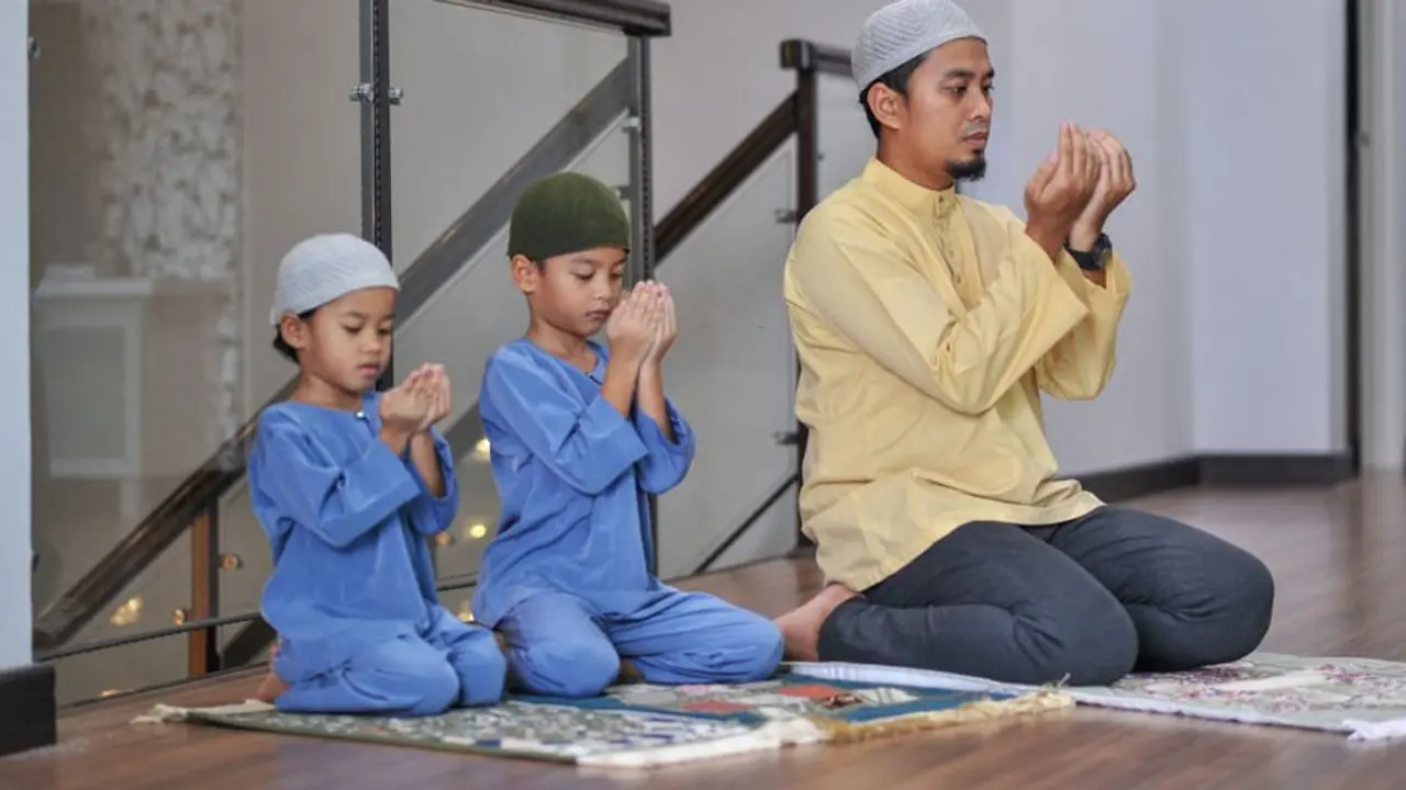 আওয়াল ওয়াক্তে নামাজ আদায়ের সওয়াব