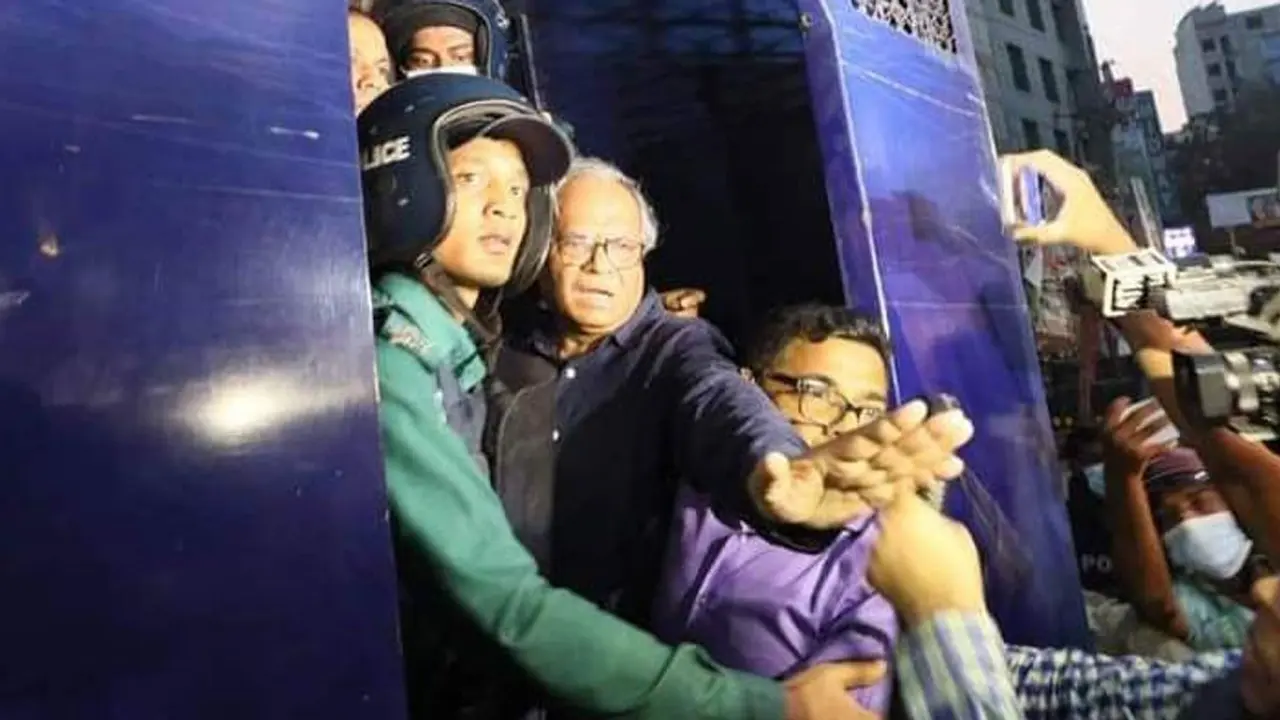 রিজভী-আমানসহ শতাধিক নেতাকর্মীকে নিয়ে গেছে পুলিশ