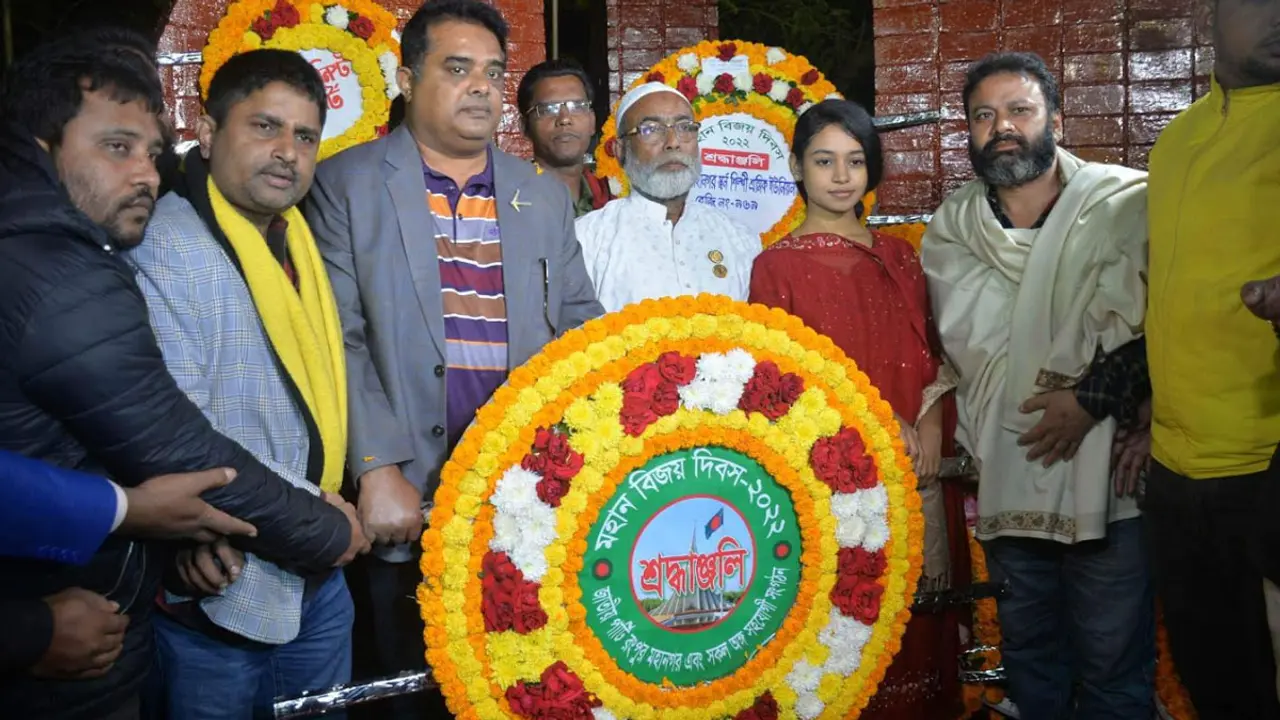 ‘যে দলই করি না কেন বঙ্গবন্ধুর প্রতি শ্রদ্ধা অক্ষুণ্ন রাখতে হবে’