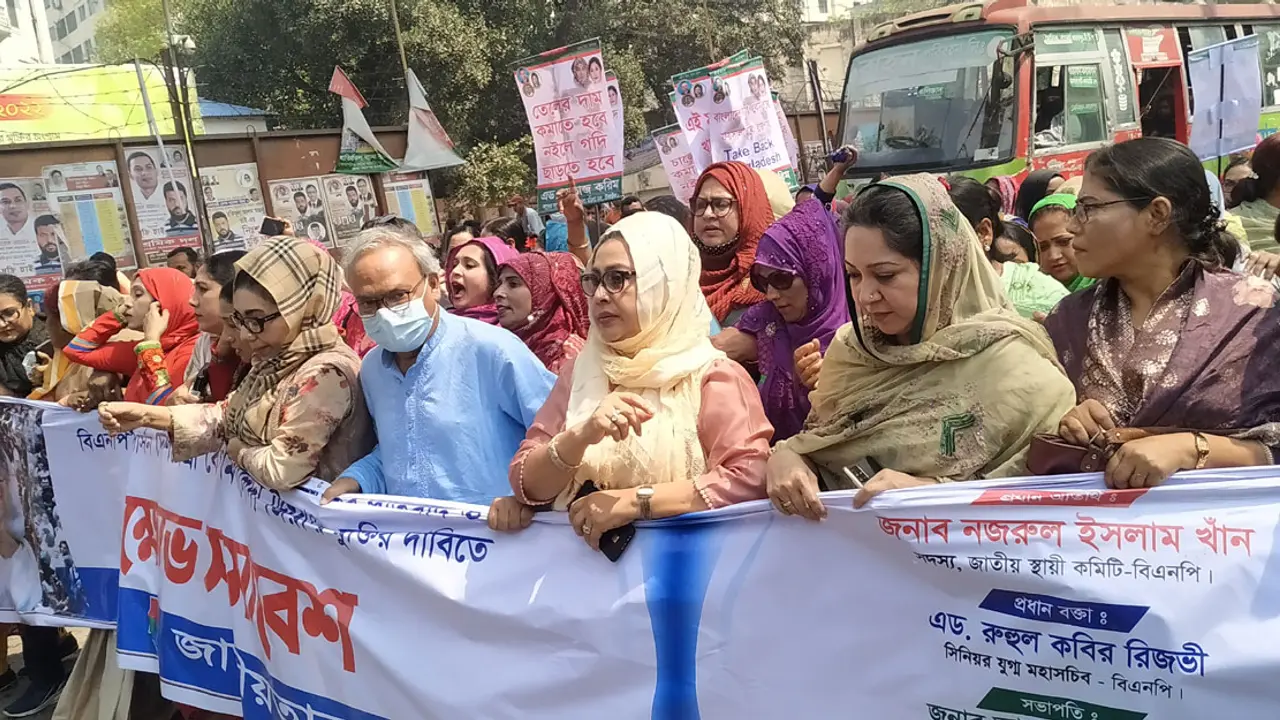আ.লীগ বলেছিল ১০ টাকা কেজি চাল দেবে, এখন কত : রিজভী