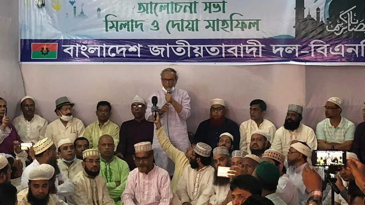 রুটি-কলা ১০ টাকা হয়ে যাওয়া দুর্ভিক্ষের লক্ষণ : রিজভী