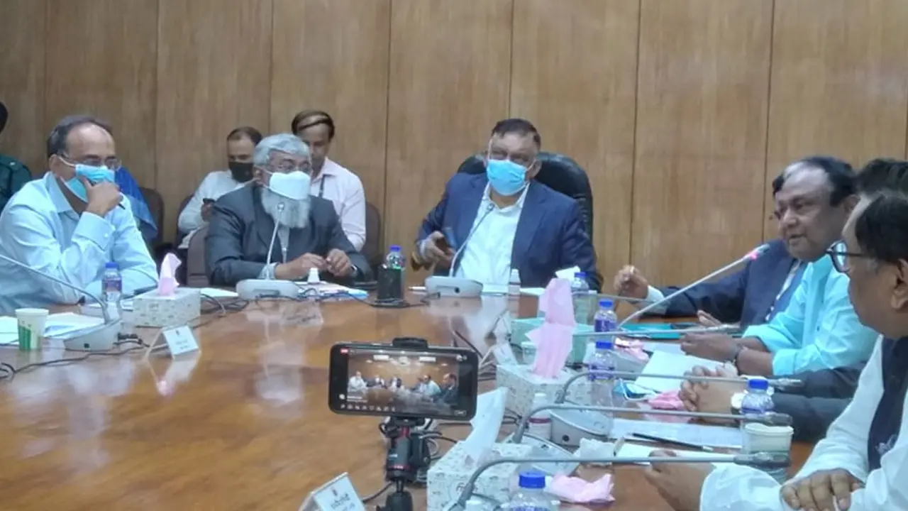‘অ্যাকশনে যাব’, নিত্যপণ্যের বাড়তি দাম ইস্যুতে বাণিজ্যমন্ত্রী