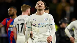 Leaders Man City drop points to open door for Liverpool