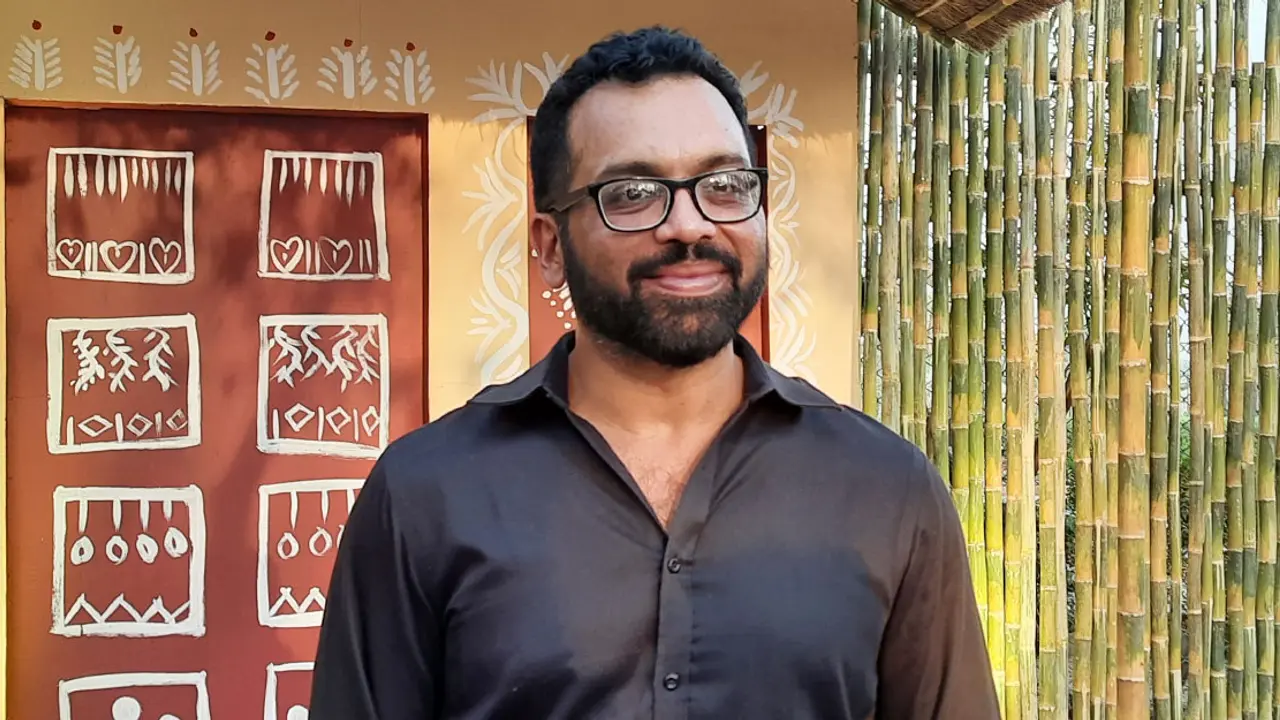 ৪৩ বছর বয়সেও অভিনয় শিখছেন ইরেশ!