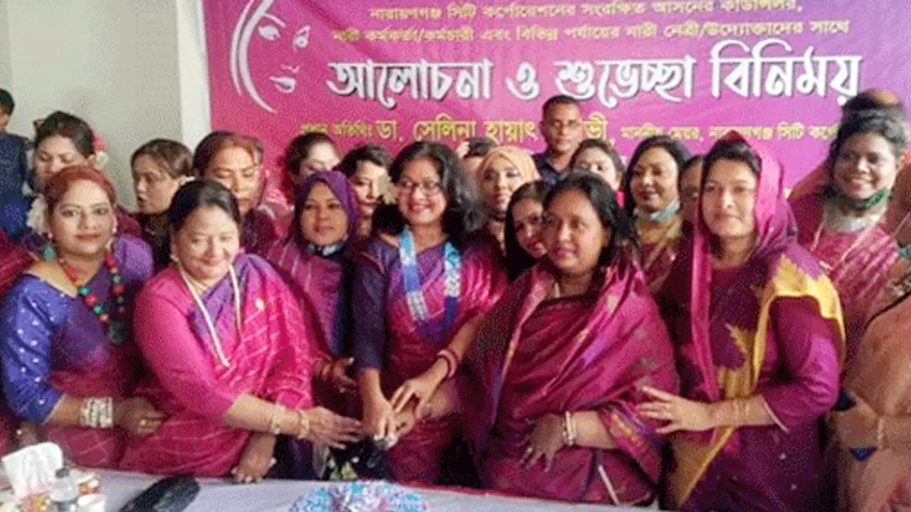 পুরুষ ধমক দিলে ঠিক, নারী দিলেই যেন দোষ : আইভী