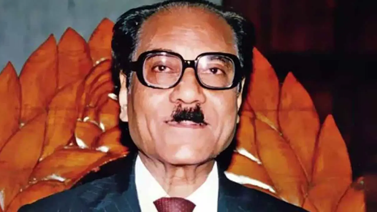 সাবেক রাষ্ট্রপতি বিচারপতি সাহাবুদ্দিন আহমদ আর নেই