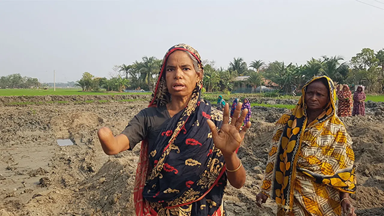 ‘আমরাও ভূমিহীন, অথচ আমাদের উচ্ছেদ করে অন্যদের ঘর দিচ্ছে’