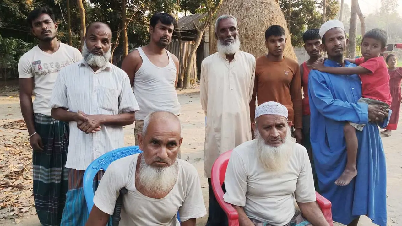 সন্তান বিক্রি করায় স্বামীকে তালাক, স্ত্রীর গায়ে আগুন