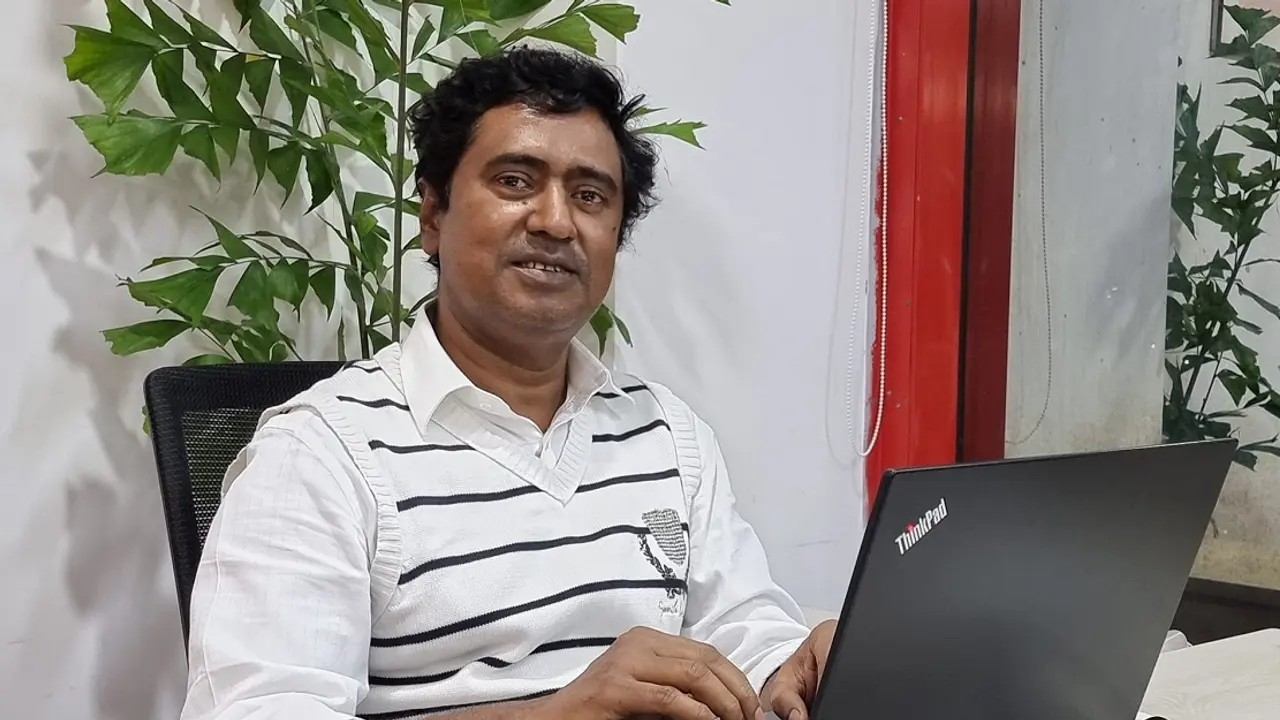 উৎপল শুভ্র প্রথম আলোতে ফিরলেন কেন?