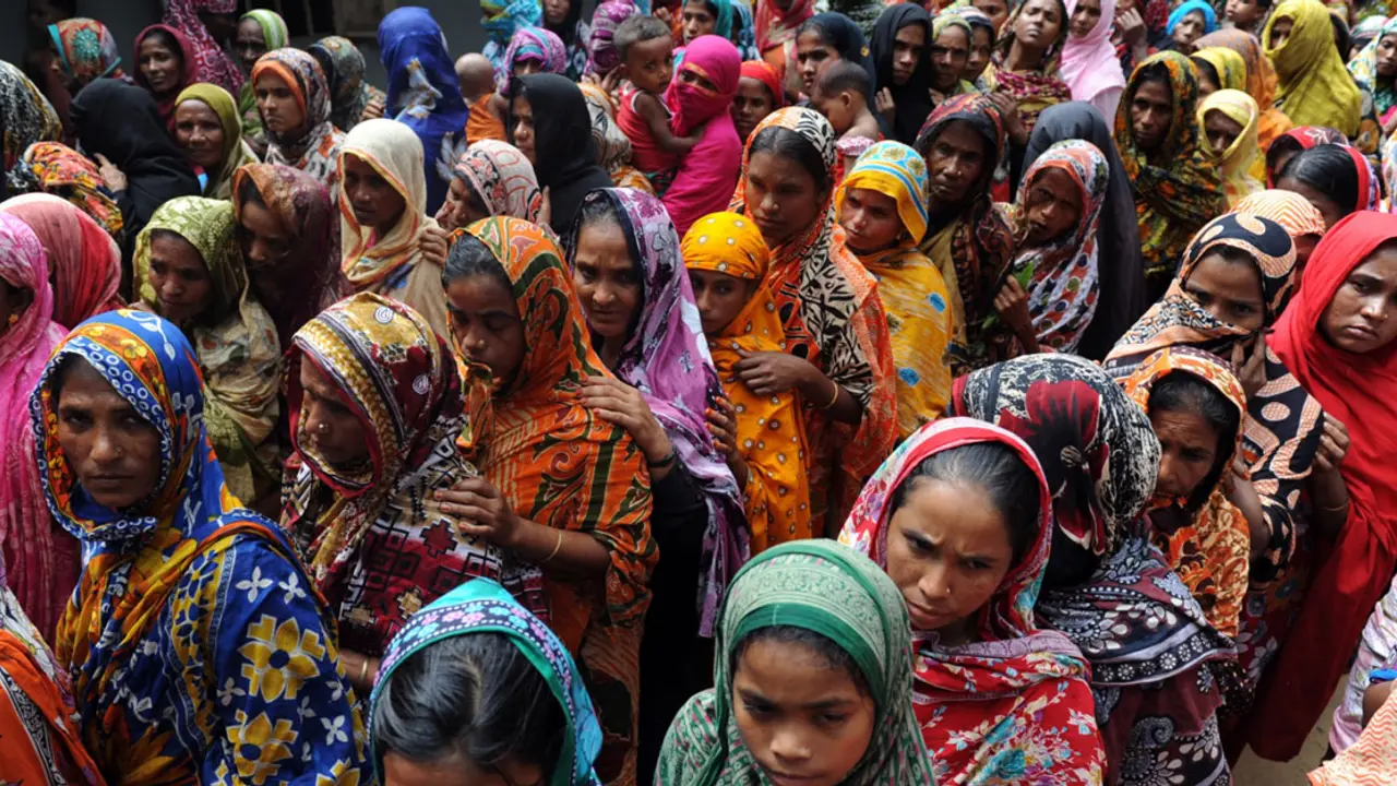 উন্নয়নের মাঝেও আছে পিছুটান