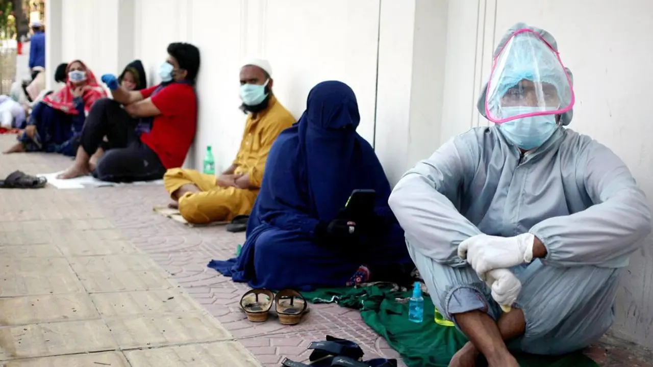 আরও ৩০ জনের মৃত্যু, শনাক্ত নামল ১০ হাজারের নিচে