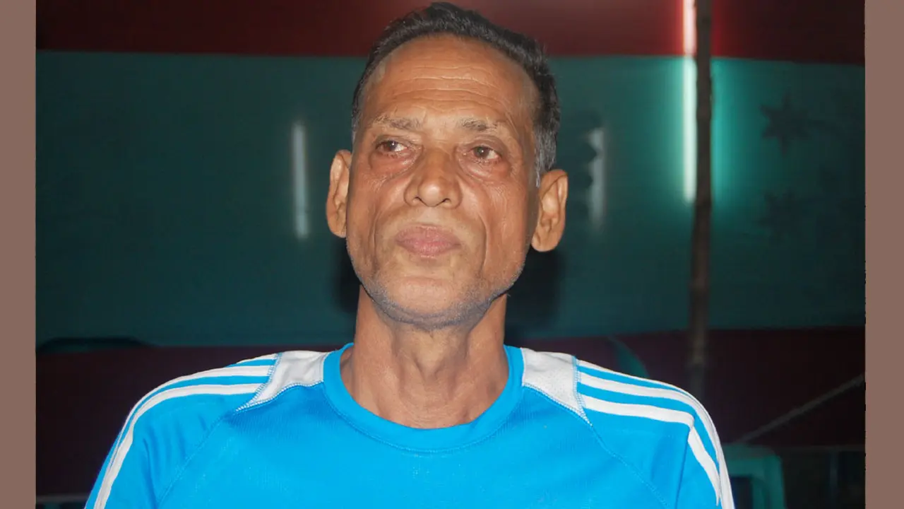 ‘রেললাইনের ওই বস্তিতে জন্মেছিল একটি ছেলে’