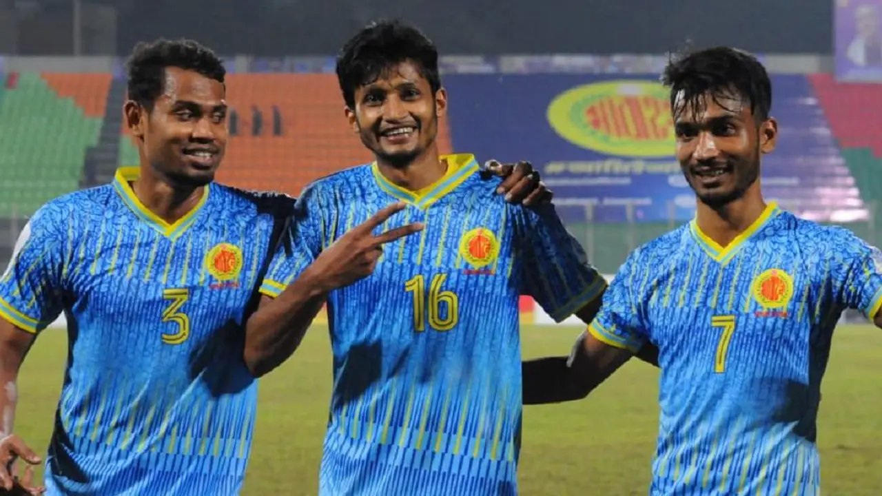 মোহামেডানকে হারিয়ে শীর্ষে আবাহনী