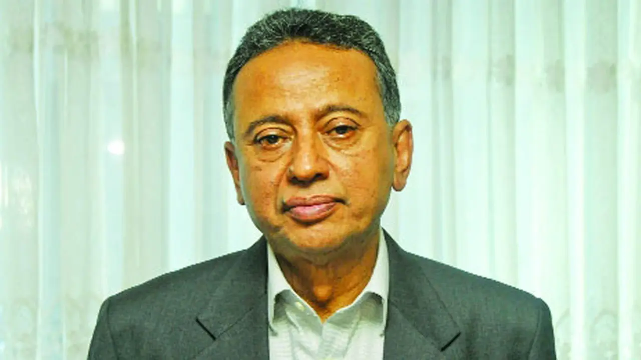 আন্দোলন নিয়ে ফোনালাপ ফাঁস : আমীর খসরুর মামলার পুনঃতদন্ত চান বাদী