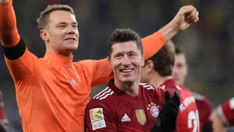 Bayern see off Leipzig with help of own goal