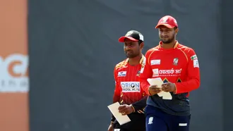 Shakib stars as Barishal clinch top of BPL again