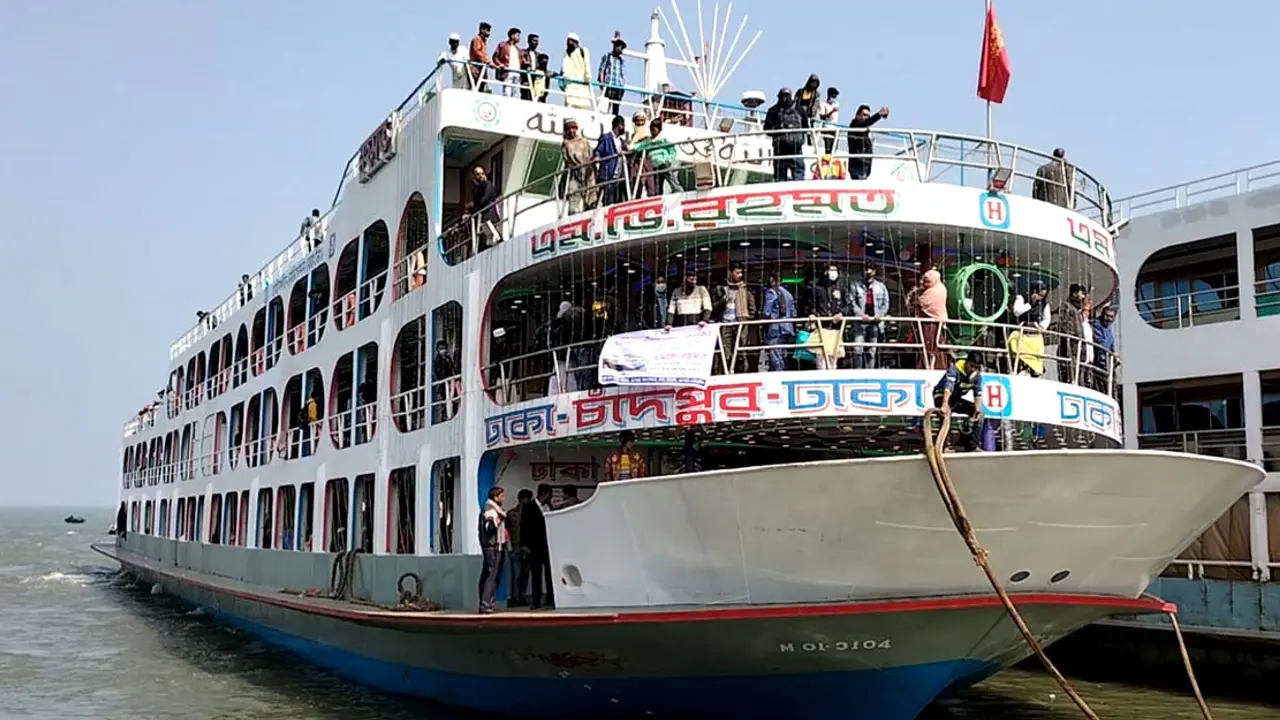আড়াই ঘণ্টায় চাঁদপুর-ঢাকা চলাচল করবে এমভি রহমত