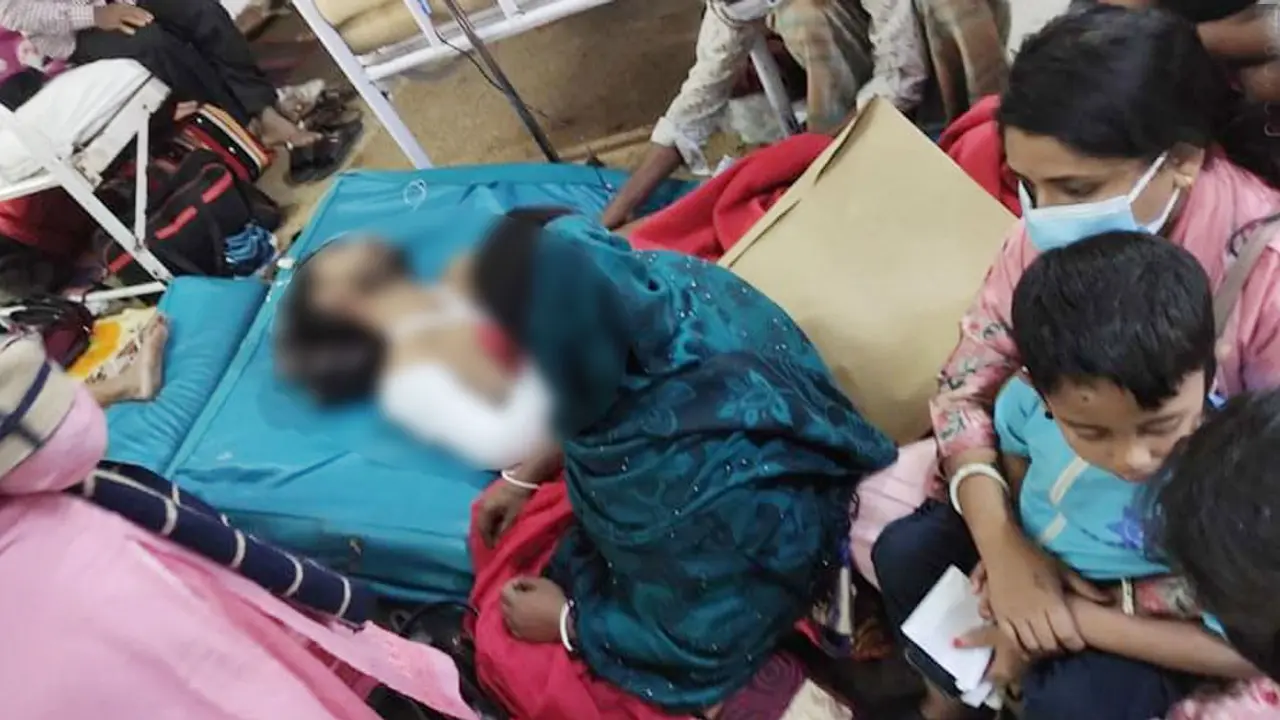 হাসপাতালে ভর্তি দুই ভাইয়ের আবস্থাও আশঙ্কাজনক