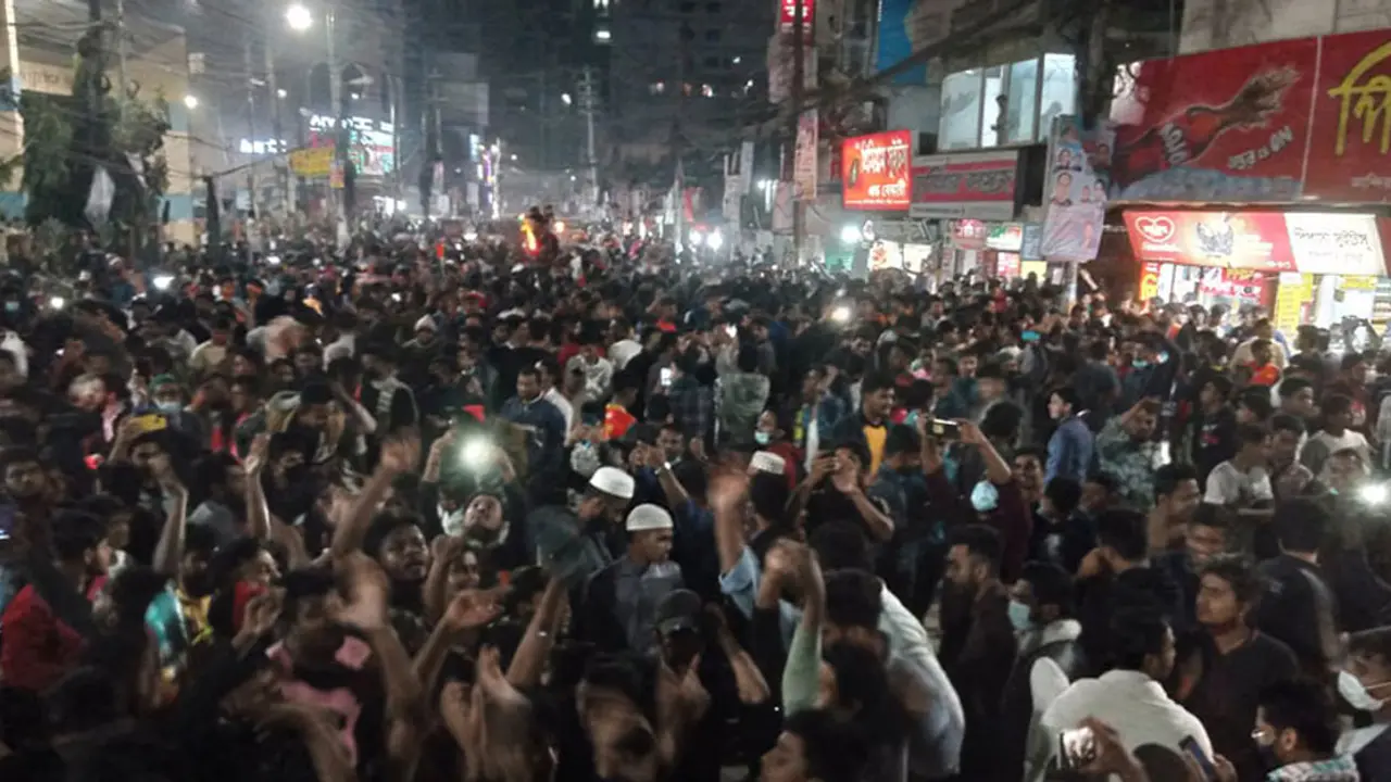 কুমিল্লা জুড়ে বিজয় মিছিল, বাঁধভাঙা উল্লাস