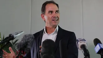 Justin Langer resigns as Australia coach